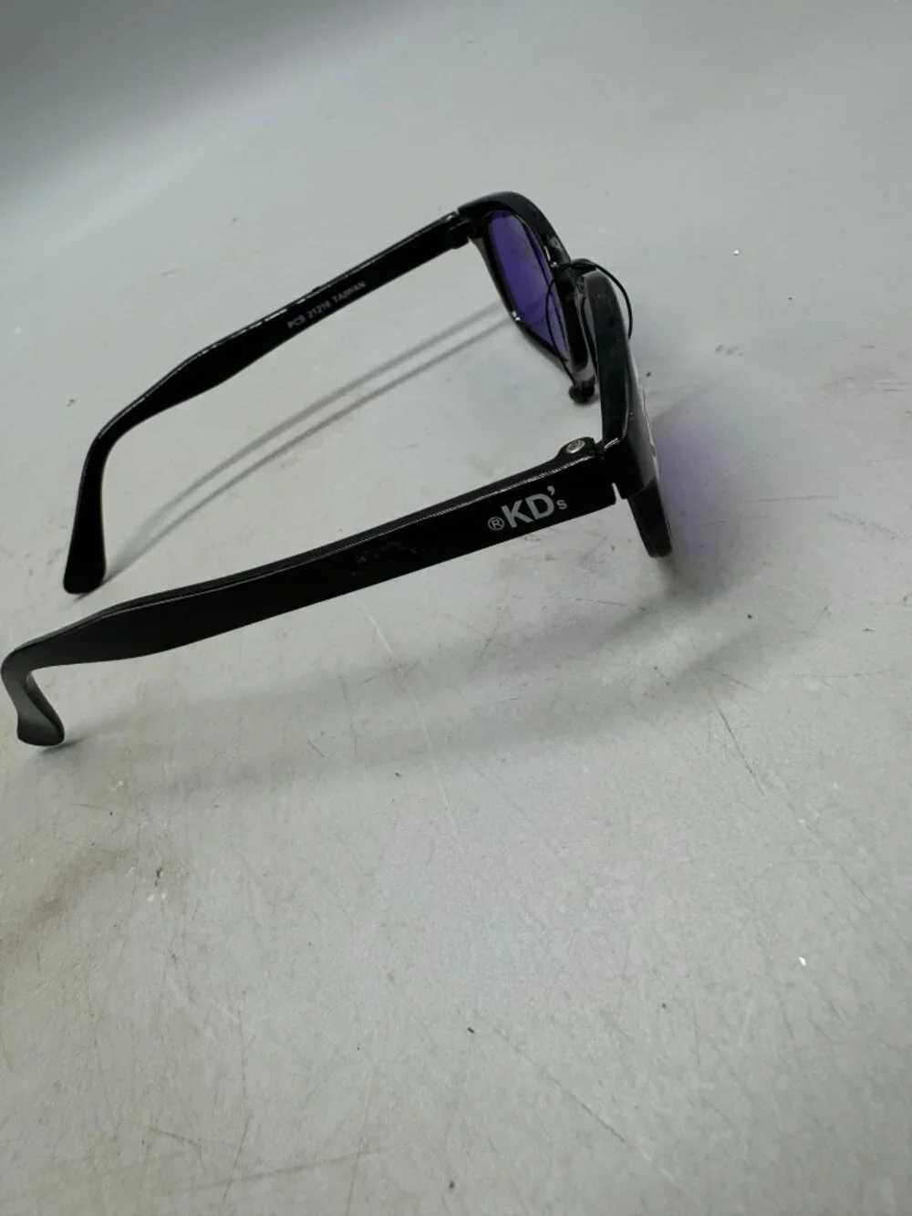 The Original KDs kids Sunglasses With UV 400 Protection Black Frame READ NEW